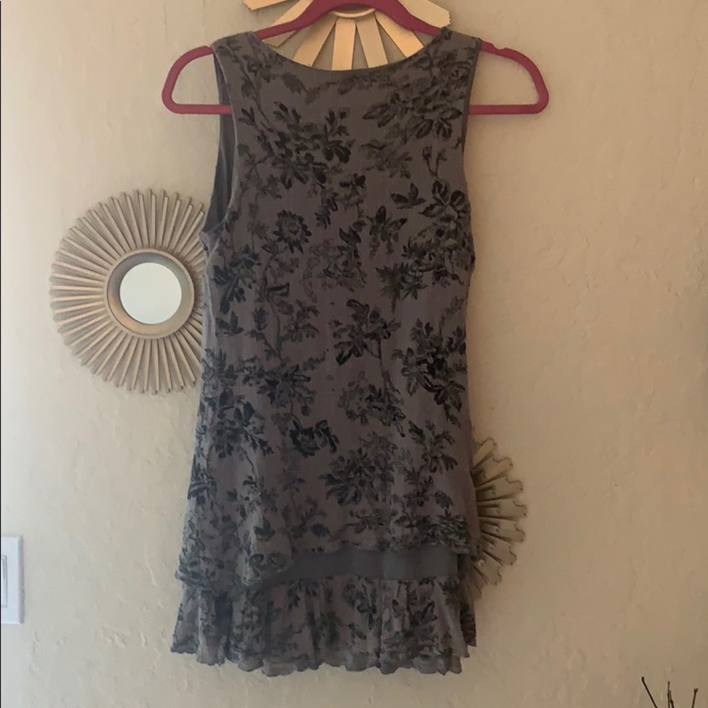 Dress - Picture 3 of 4